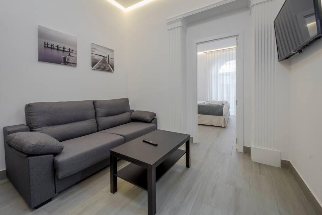 Suara Apartamentos 2 马德里 外观 照片