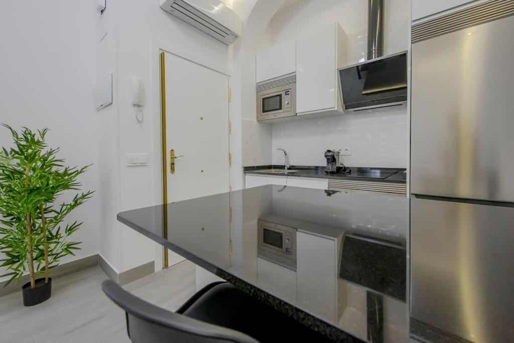 Suara Apartamentos 2 马德里 外观 照片